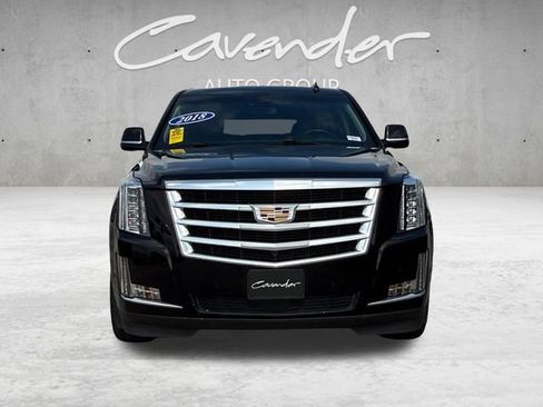 Used 2018 Cadillac Escalade ESV Premium Luxury RWD image 18