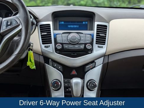 Used 2011 Chevrolet Cruze LT FWD image 14