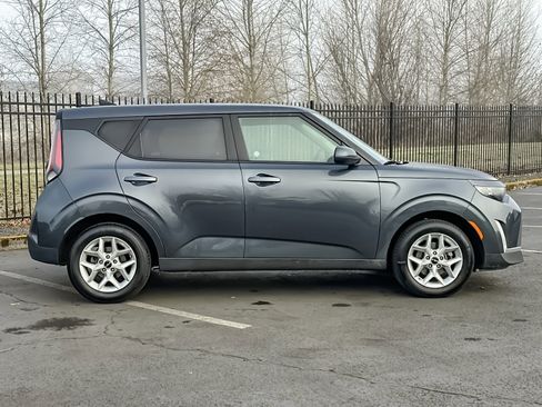 Used 2024 Kia Soul LX w/ Option Group 015 image 3