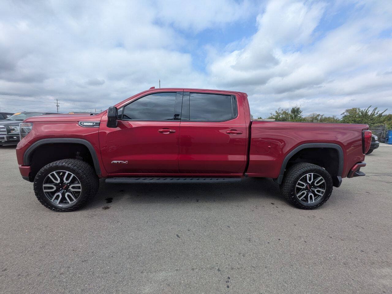 Used 2022 GMC Sierra 1500 AT4 AWD/4WD image 3