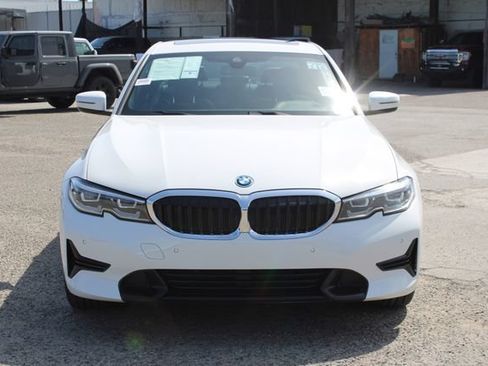 Used 2022 BMW 330e w/ Convenience Package RWD image 2