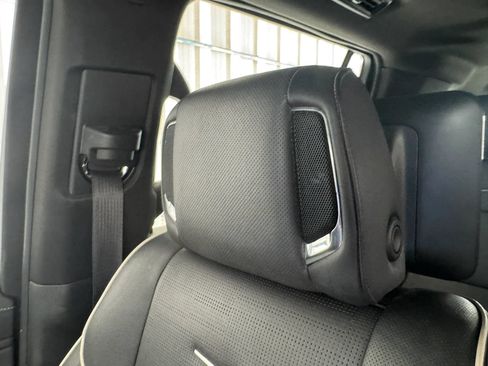 Used 2021 Cadillac Escalade Premium Luxury AWD/4WD image 26
