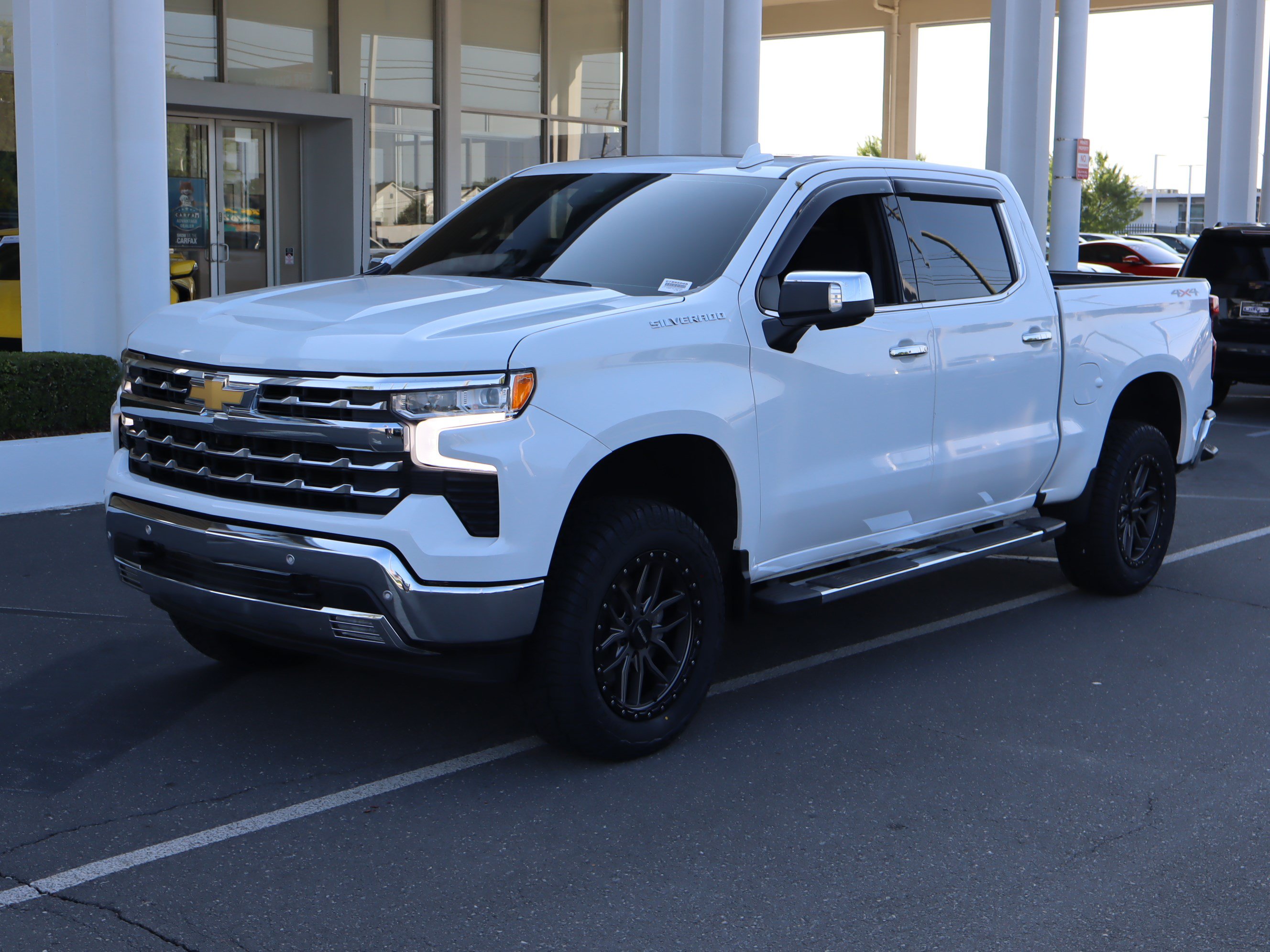 Used 2024 Chevrolet Silverado 1500 LTZ w/ Technology Package AWD/4WD image 5