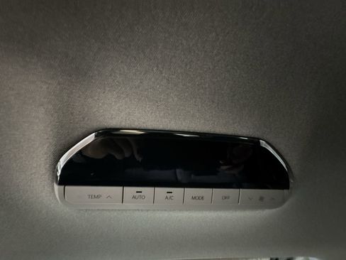 New 2026 Kia EV9 Wind AWD/4WD image 24