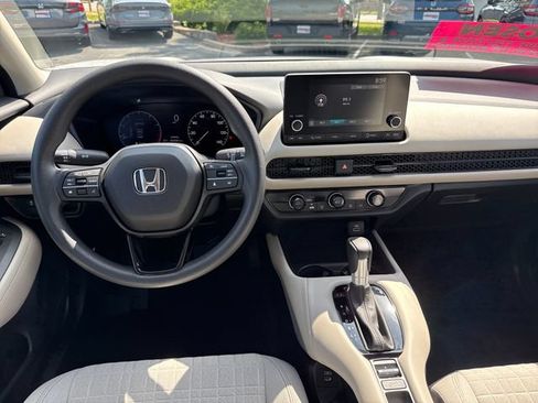 Certified 2025 Honda HR-V LX image 22