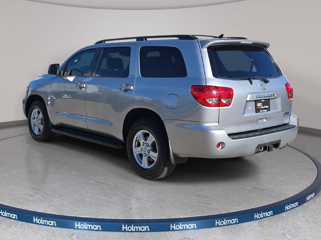 Used 2014 Toyota Sequoia SR5 AWD/4WD image 8