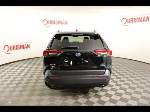 Used 2020 Toyota RAV4 XLE w/ Convenience Package AWD/4WD image 7