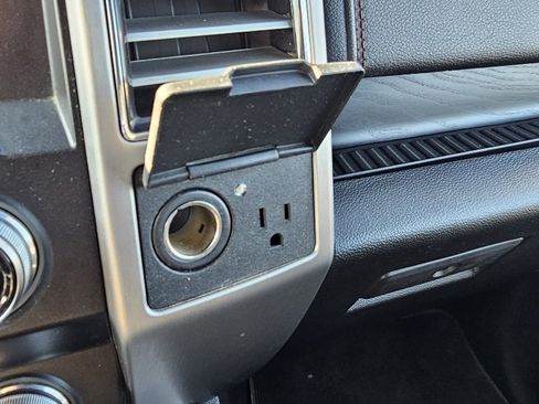 Used 2019 Ford F150 Platinum w/ Equipment Group 701A Luxury image 25