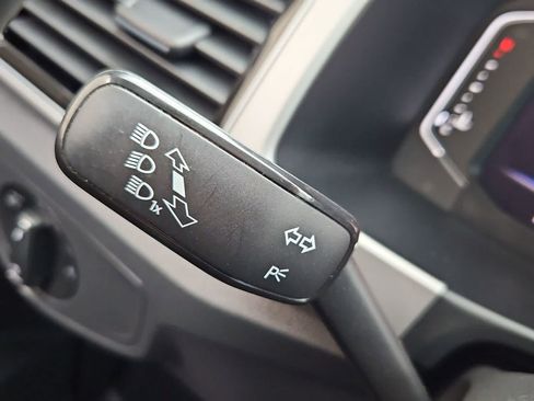 Used 2019 Volkswagen Atlas SEL FWD image 27