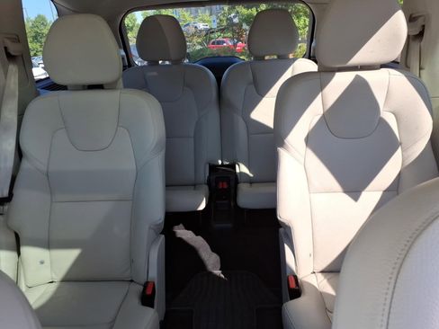Certified 2024 Volvo XC90 T8 Plus AWD/4WD image 20