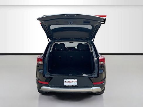 Used 2024 Chevrolet TrailBlazer LT w/ LT Cold Weather Package image 24