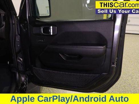 Used 2021 Jeep Gladiator Overland image 25