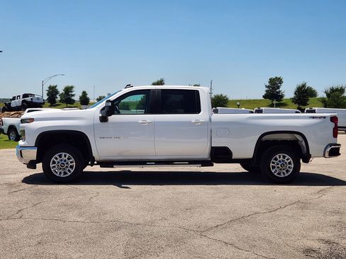 Certified 2025 Chevrolet Silverado 2500 LT w/ Safety Package AWD/4WD image 4