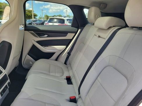 Used 2021 Jaguar F-PACE R-Dynamic S image 13