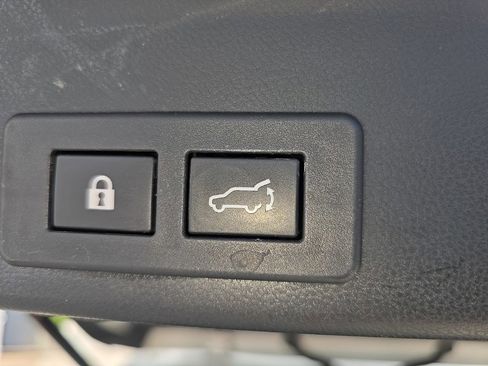 Used 2020 Subaru Ascent Touring w/ Popular Package #3 image 37