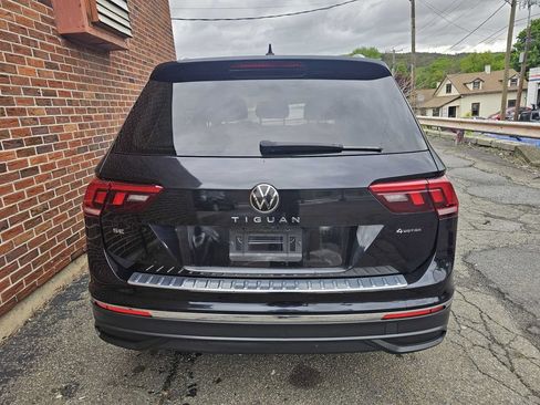 Used 2022 Volkswagen Tiguan SE AWD/4WD image 3