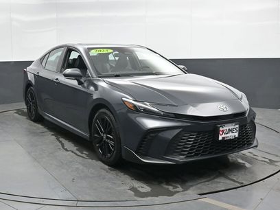 Used 2025 Toyota Camry SE w/ Multimedia Upgrade Package