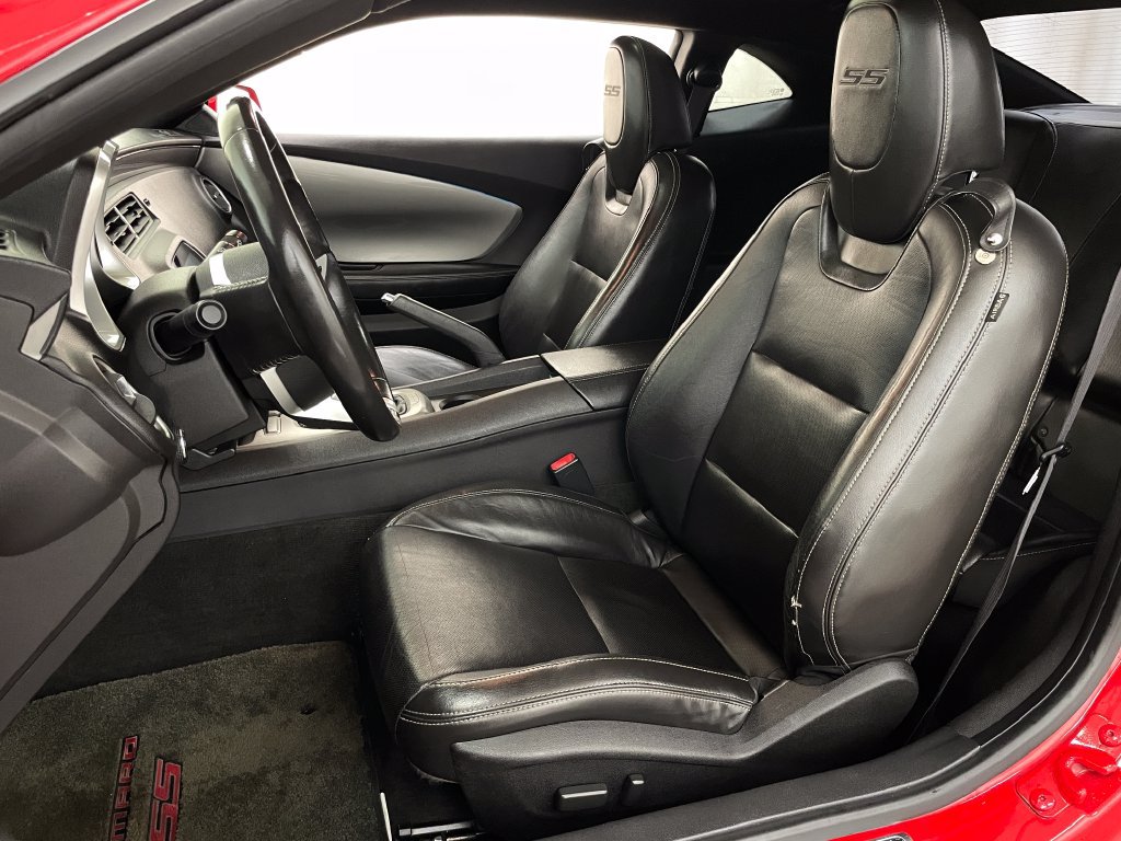 Used 2010 Chevrolet Camaro SS RWD image 19