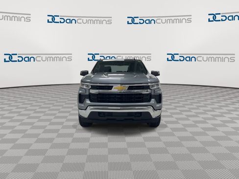 Used 2024 Chevrolet Silverado 1500 LT AWD/4WD image 3