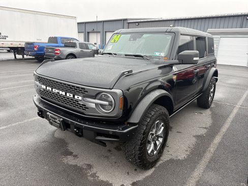 Used 2024 Ford Bronco Badlands AWD/4WD image 36