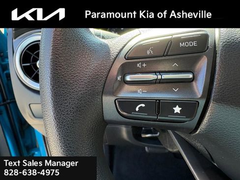 Used 2022 Hyundai Kona SEL image 12