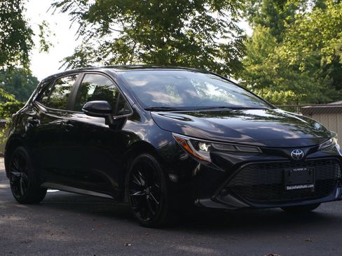 Used 2022 Toyota Corolla SE FWD image 3