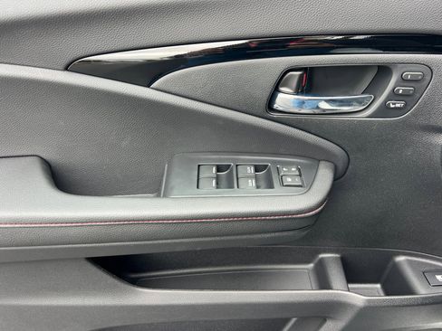 New 2026 Honda Ridgeline Black Edition image 10