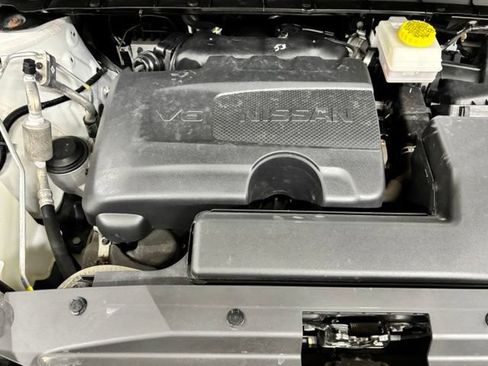 Used 2024 Nissan Pathfinder SL w/ SL Premium Package FWD image 26