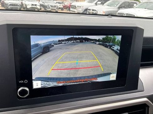 Used 2025 Toyota 4Runner SR5 AWD/4WD image 14