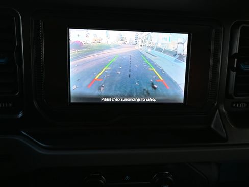 Used 2022 Ford Bronco Black Diamond image 10