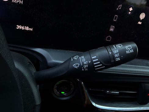 Used 2025 Buick Encore GX Preferred FWD image 31