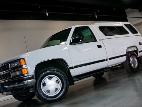 Used 1998 Chevrolet Silverado 1500 4x4 Regular Cab w/ Preferred Equipment Group 2 image 73