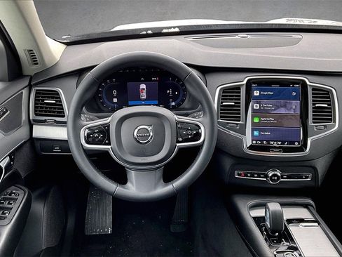 Certified 2023 Volvo XC90 B5 Core w/ Protection Package Premier image 8