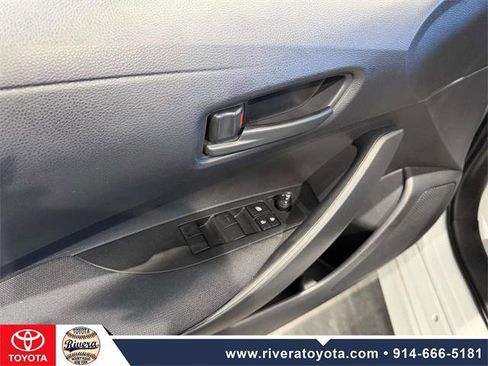 Certified 2022 Toyota Corolla LE image 12