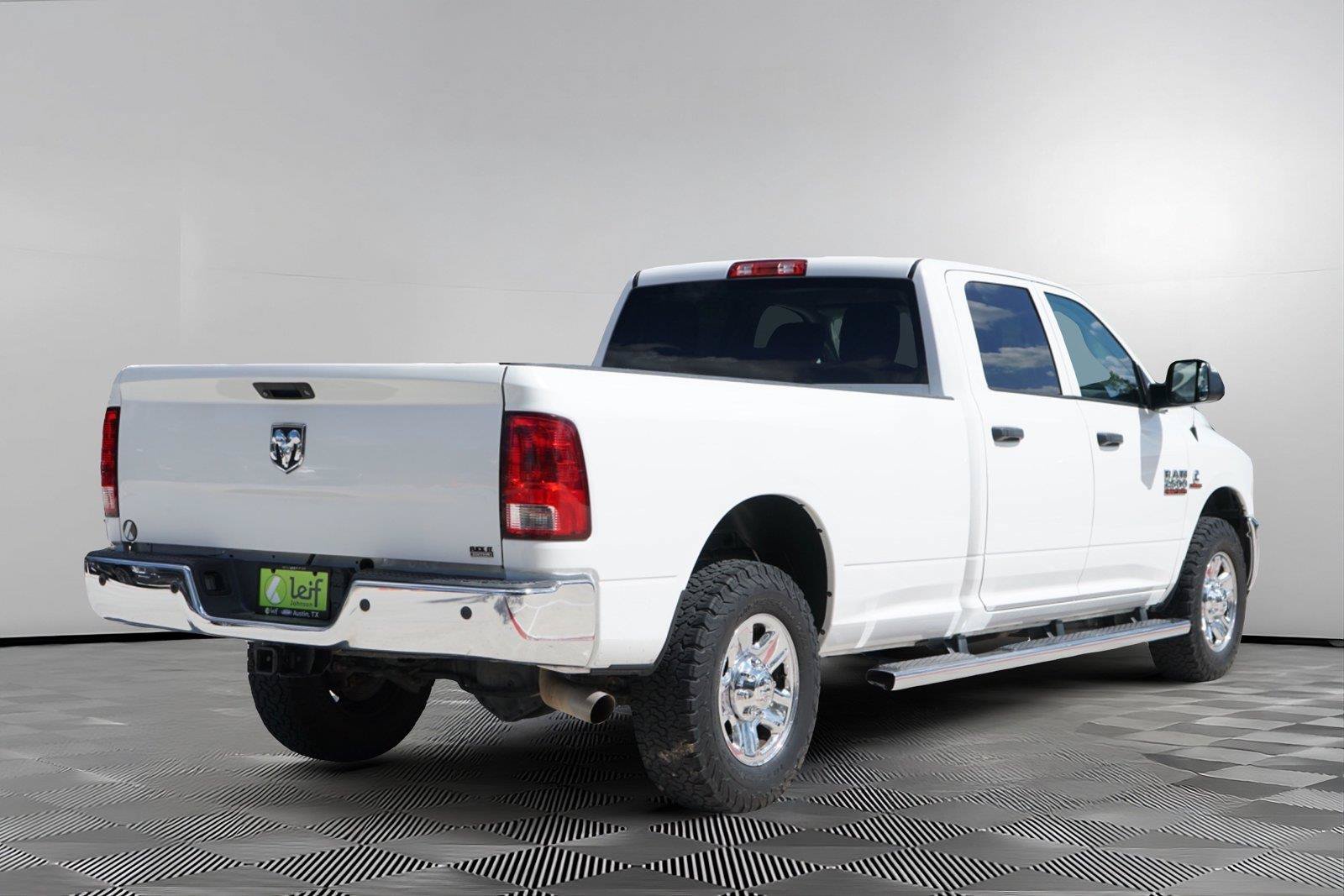 Used 2015 RAM 2500 Tradesman w/ Chrome Appearance Group RWD image 5