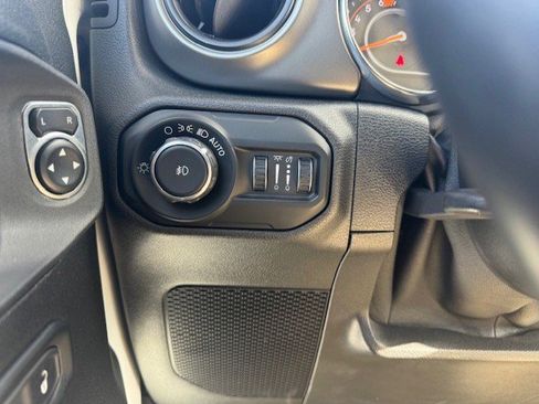 Used 2021 Jeep Wrangler Unlimited Sport image 14