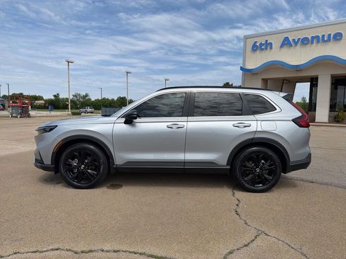 Used 2025 Honda CR-V Sport Touring image 8