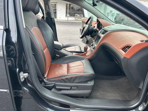 Used 2010 Chevrolet Malibu LTZ image 22
