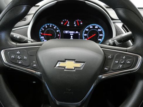 Used 2023 Chevrolet Malibu LT FWD image 17