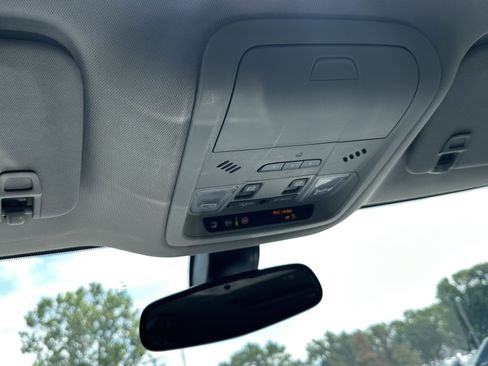 Used 2021 Buick Enclave Essence w/ Sound and Sites Package FWD image 28