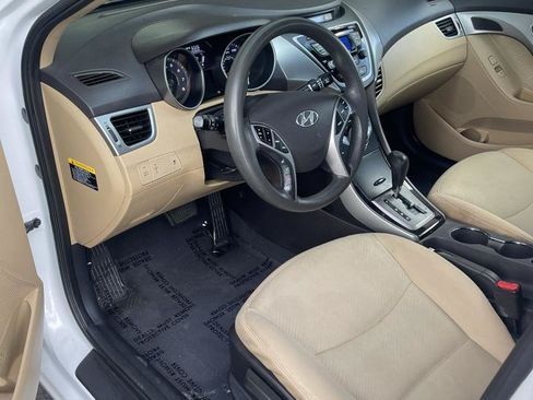 Used 2013 Hyundai Elantra GLS w/ Preferred Pkg FWD image 11