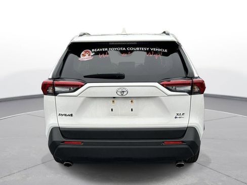 Used 2025 Toyota RAV4 XLE w/ Convenience Package image 7