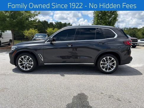 Used 2022 BMW X5 xDrive40i w/ Premium Package AWD/4WD image 4