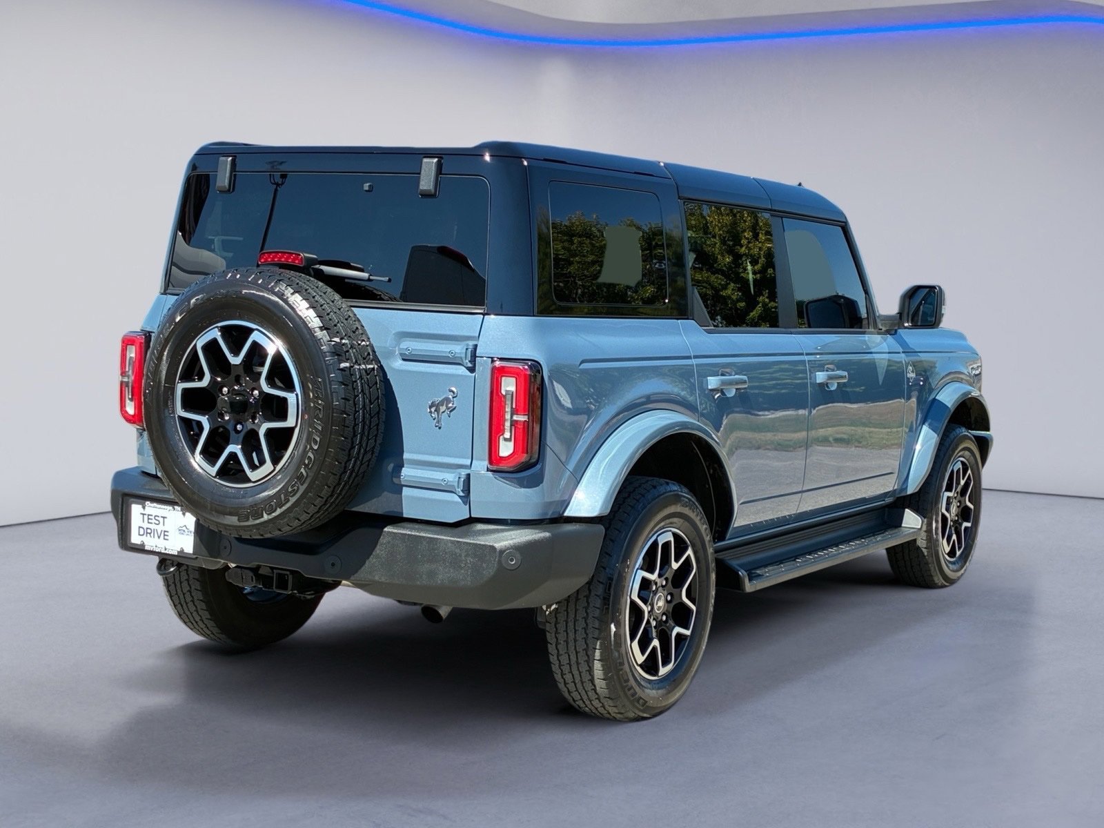 Certified 2025 Ford Bronco Outer Banks AWD/4WD image 6