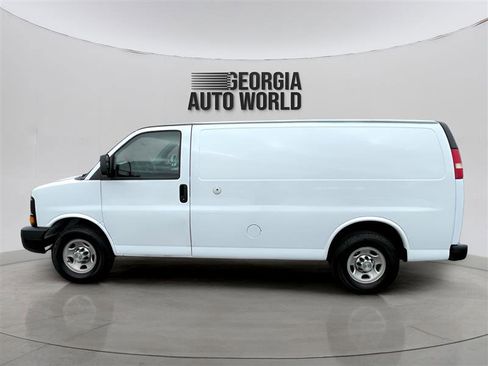 Used 2012 Chevrolet Express 2500 w/ Cold Climate Package image 2