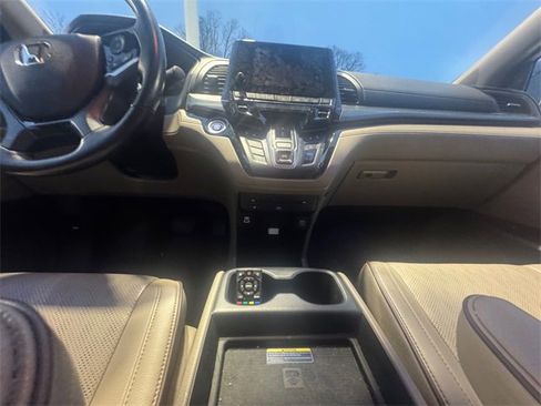 Used 2022 Honda Odyssey Elite image 9