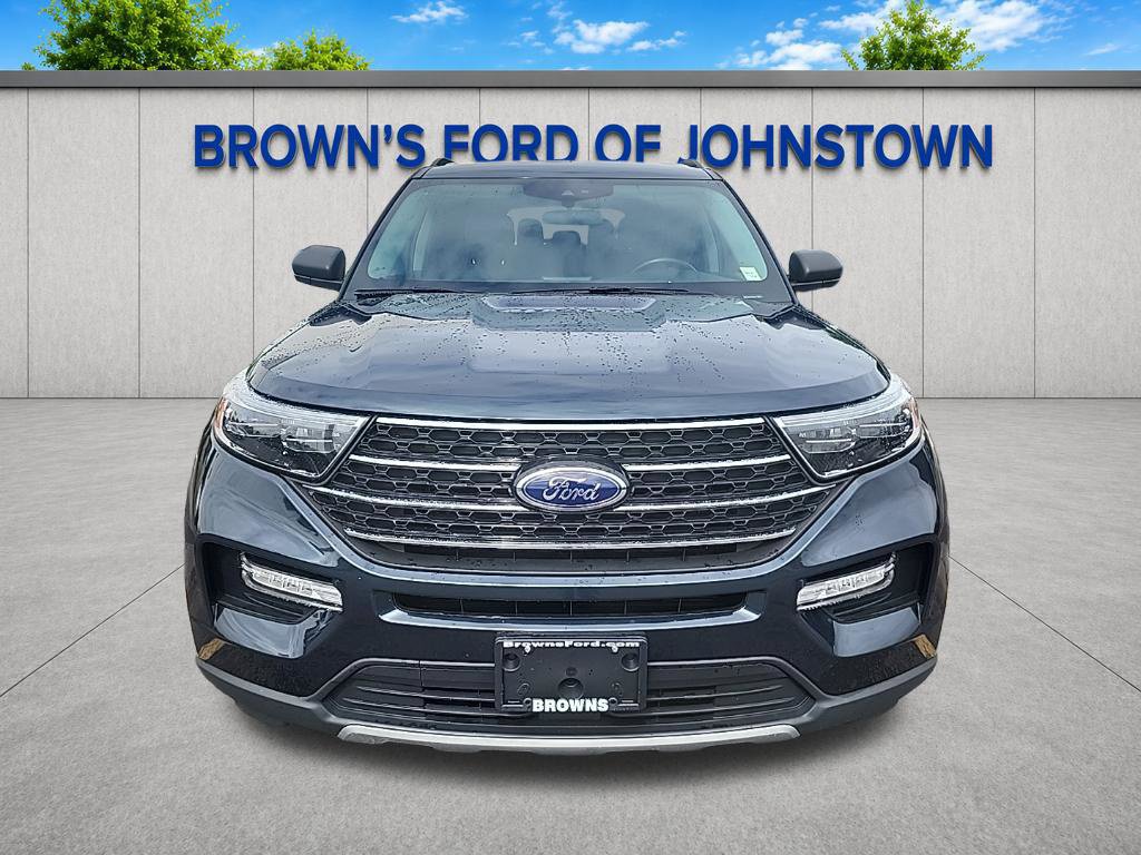 Used 2023 Ford Explorer XLT w/ Equipment Group 202A AWD/4WD image 3