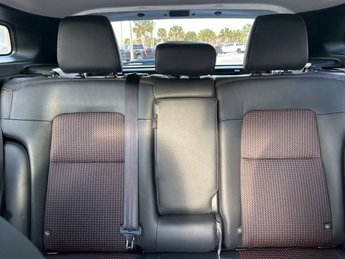 New 2026 Nissan Kicks SR FWD image 15