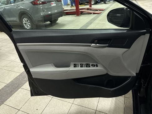 Used 2020 Hyundai Elantra Value Edition image 28