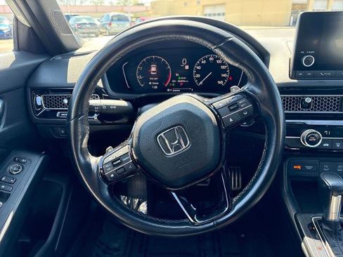 Used 2025 Honda Civic Sport image 14